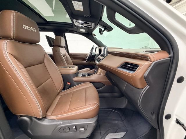 Certified 2021 Chevrolet Tahoe High Country w/ Premium Package AWD/4WD image 31