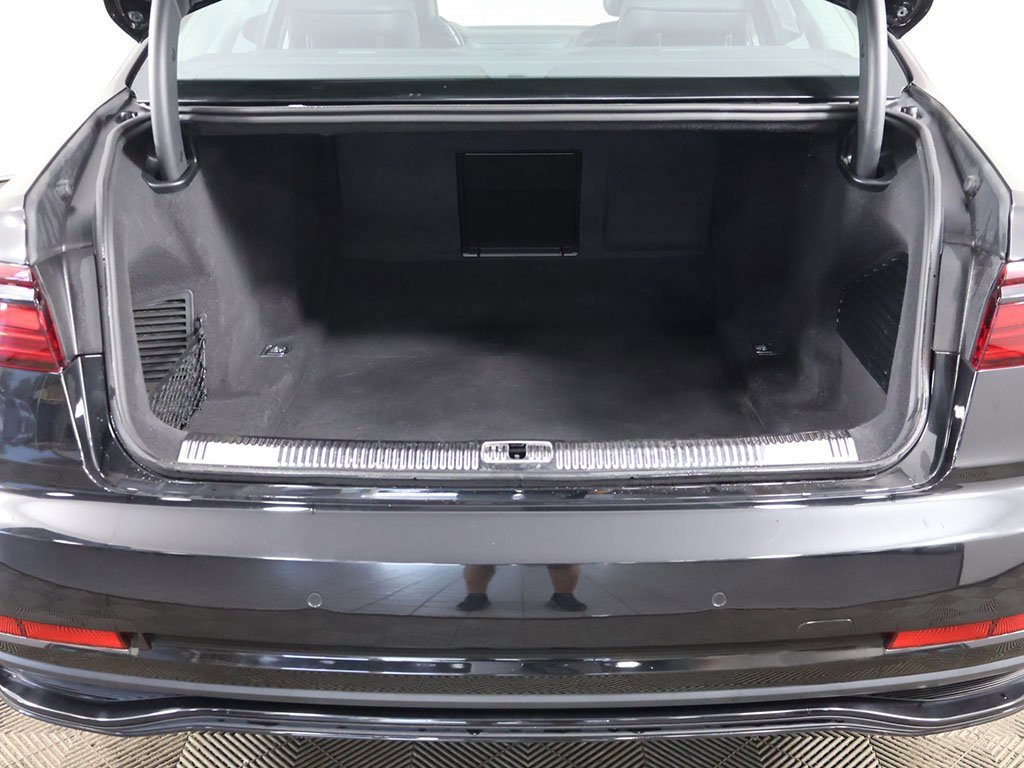 Used 2022 Audi A8 L 3.0T w/ Executive Package image 22