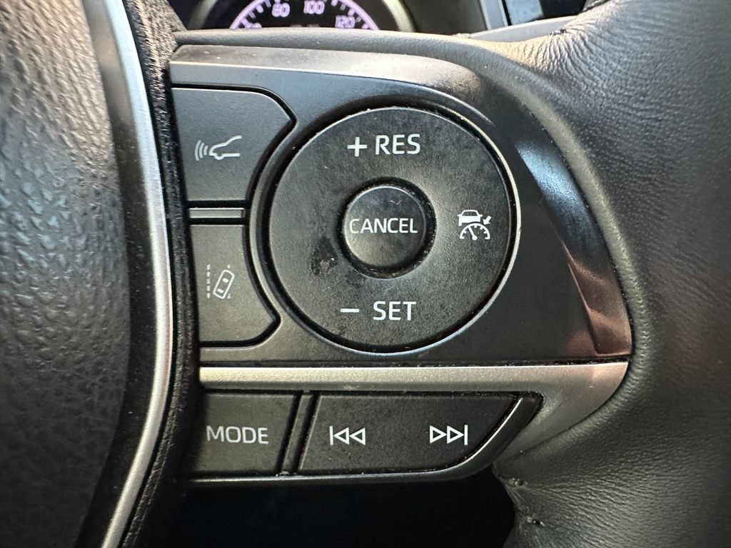 Certified 2022 Toyota Camry XLE image 23