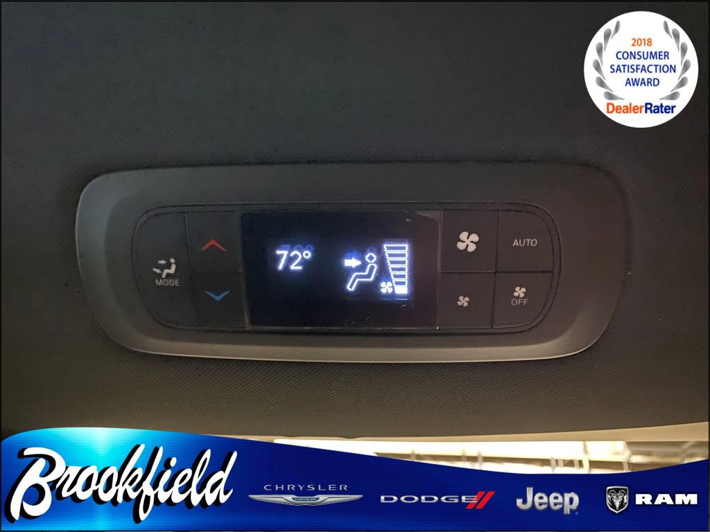 New 2026 Chrysler Pacifica Select image 23