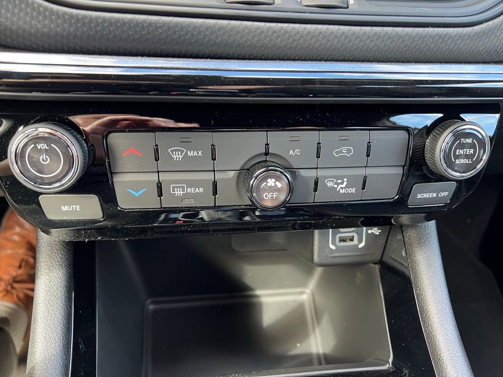 New 2026 Jeep Compass Latitude image 30