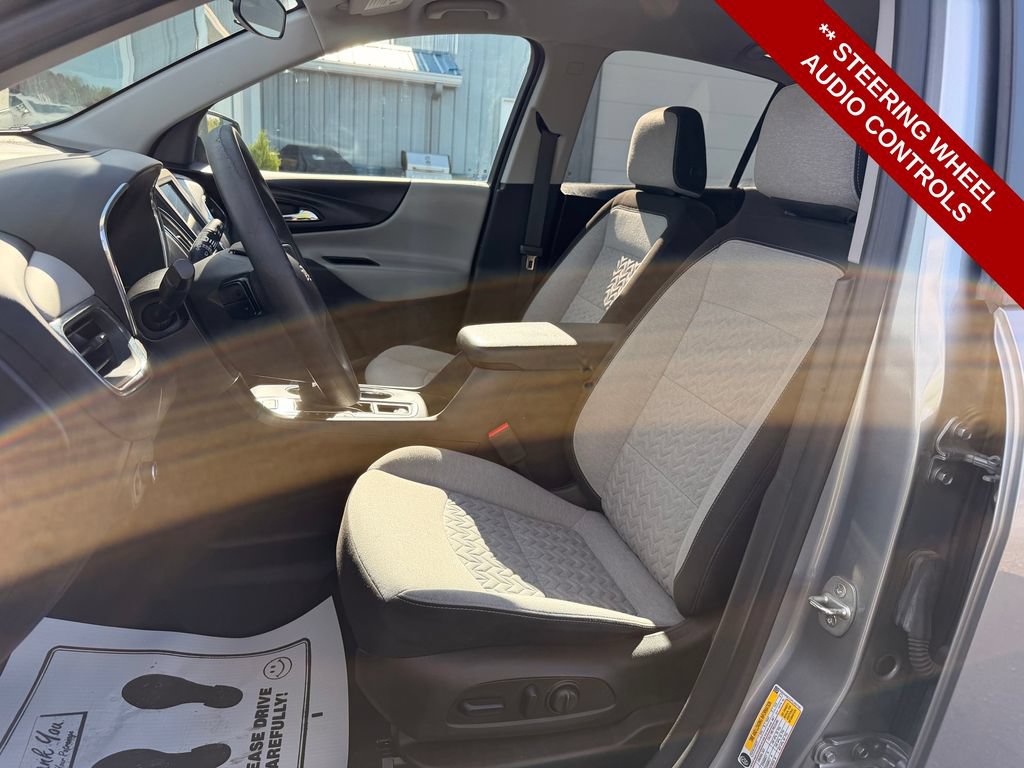 Used 2023 Chevrolet Equinox LS w/ LS Convenience Package AWD/4WD image 12