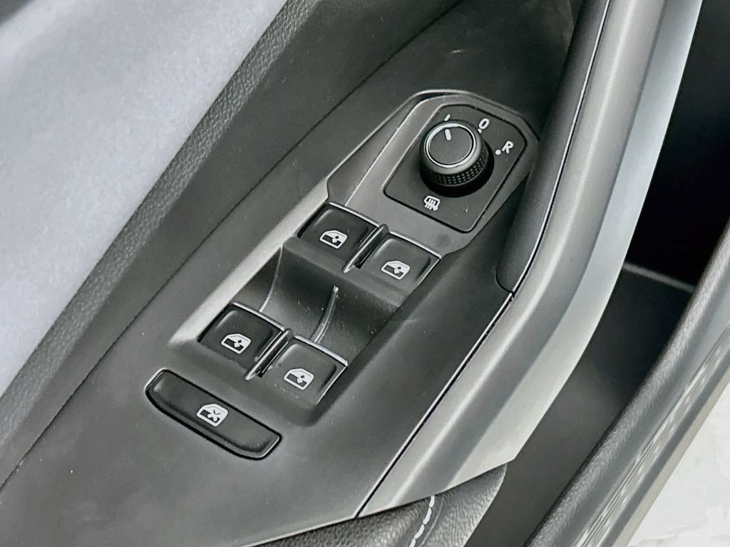 New 2027 Volkswagen Jetta SE FWD image 21