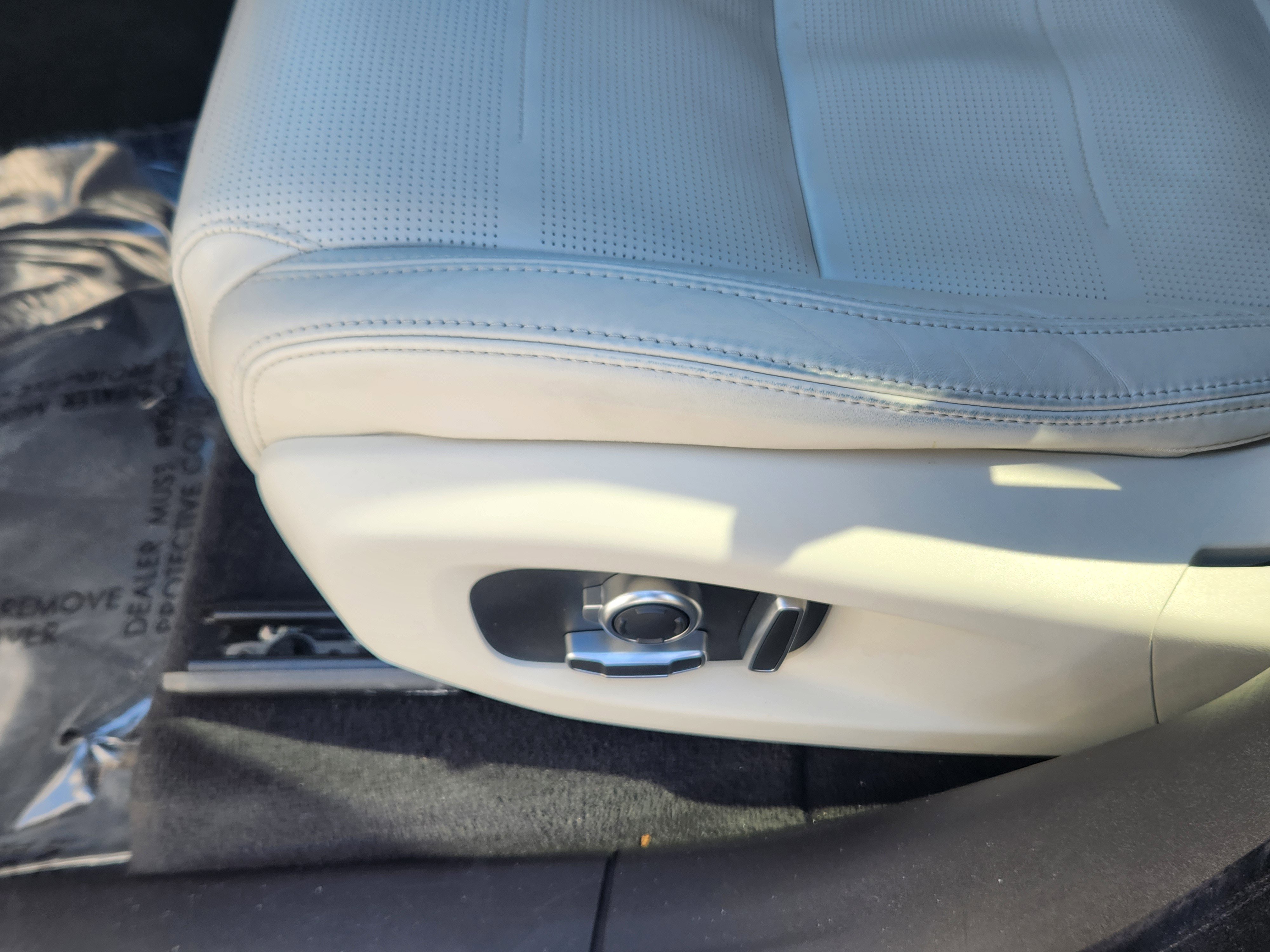 Used 2022 Jaguar F-PACE SVR AWD/4WD image 14