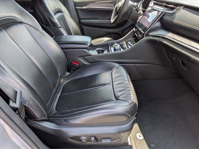 Used 2024 Jeep Grand Cherokee L Limited w/ Luxury Tech Group II AWD/4WD image 20
