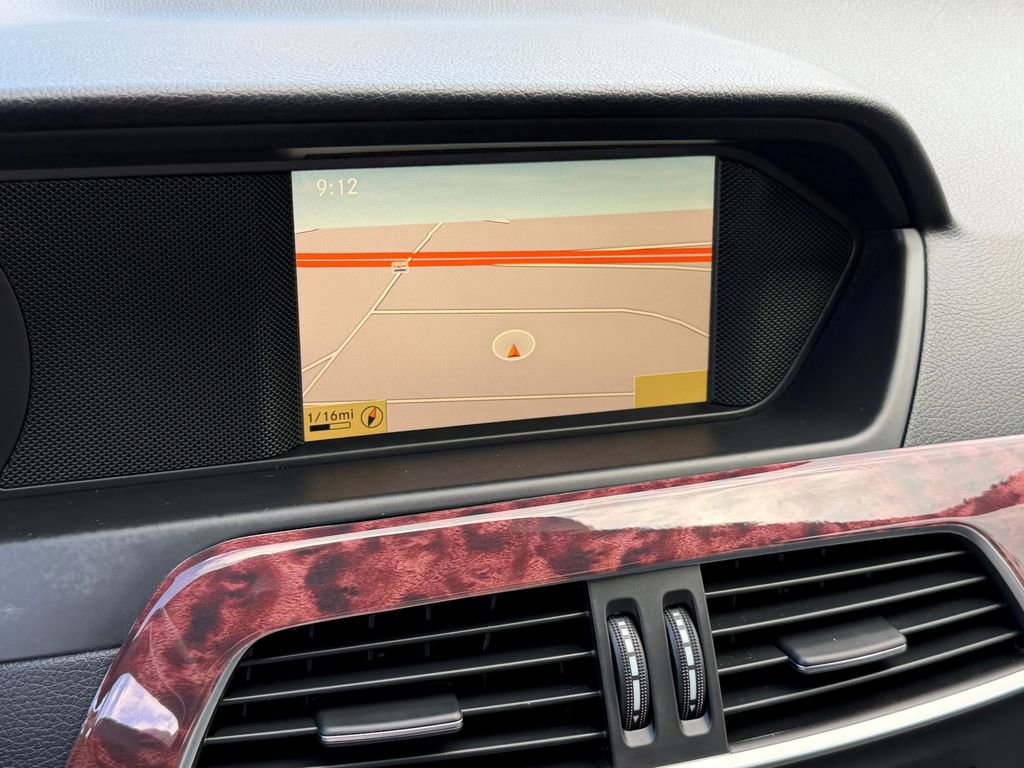 Used 2012 Mercedes-Benz C 300 4MATIC Sedan image 24