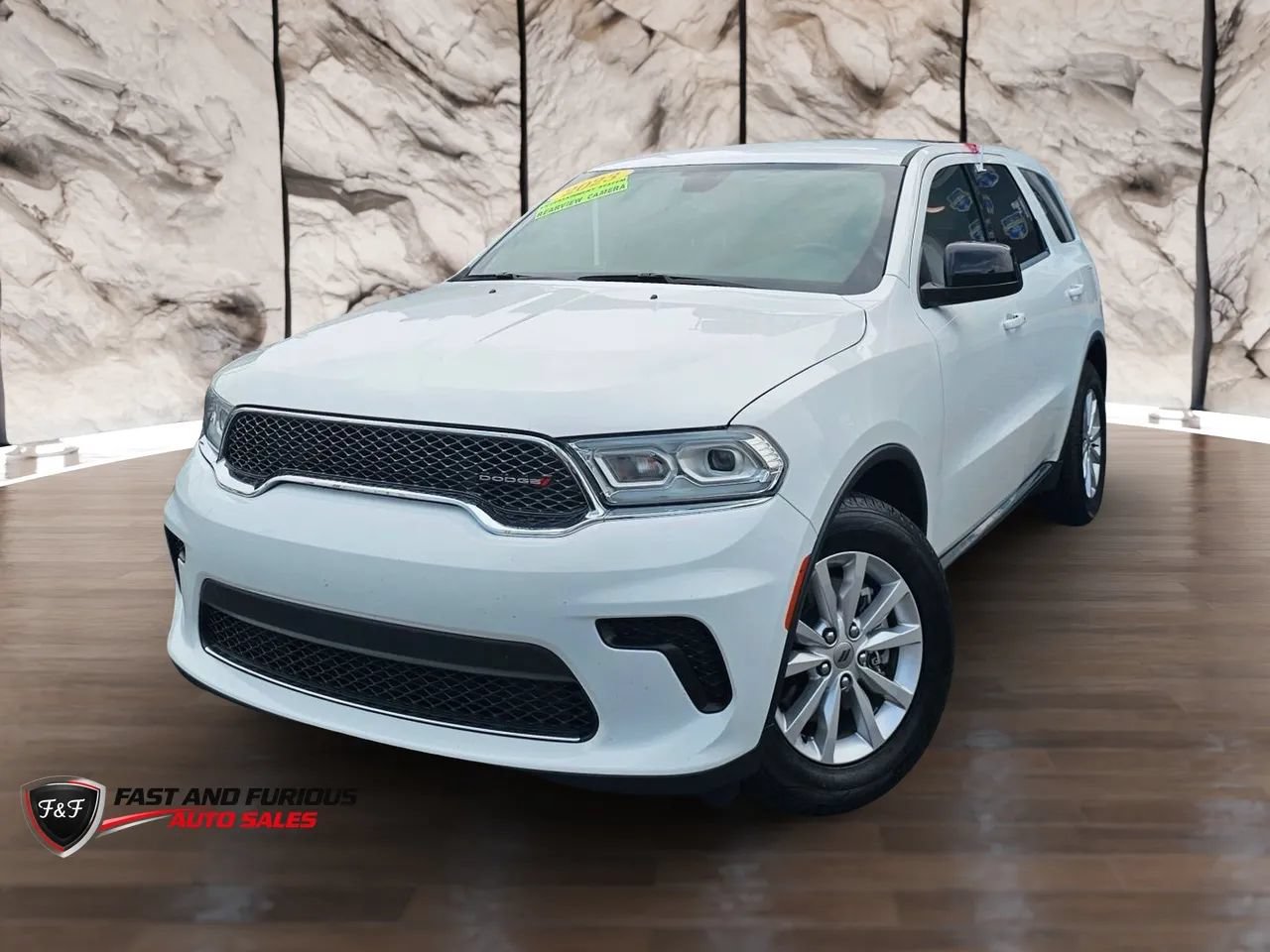 Used 2023 Dodge Durango SXT RWD image 3