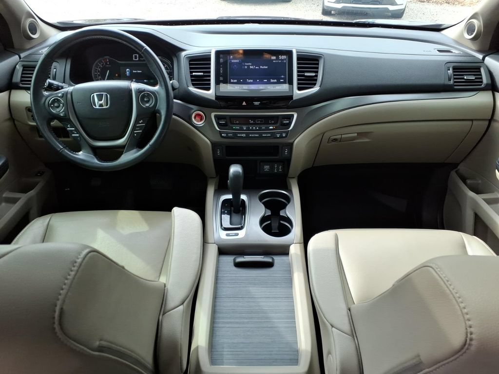 Used 2017 Honda Pilot EX-L image 11
