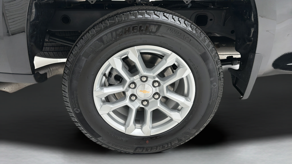 Used 2025 Chevrolet Silverado 1500 LT AWD/4WD image 8