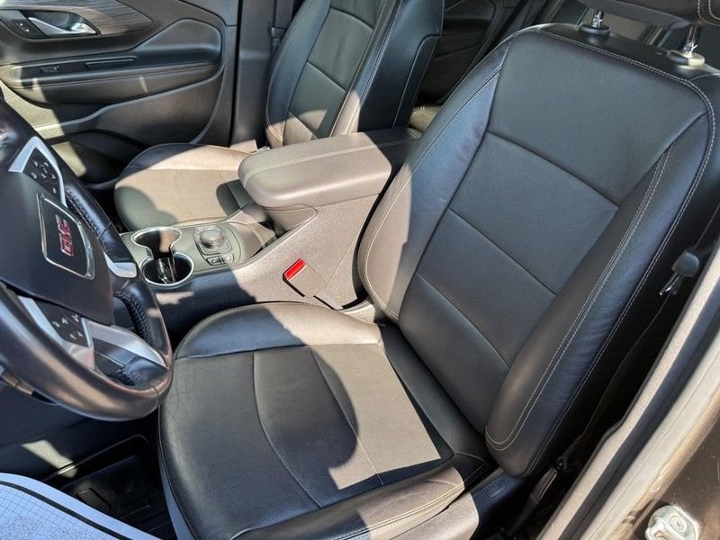 Used 2019 GMC Terrain SLT w/ Preferred Package AWD/4WD image 16