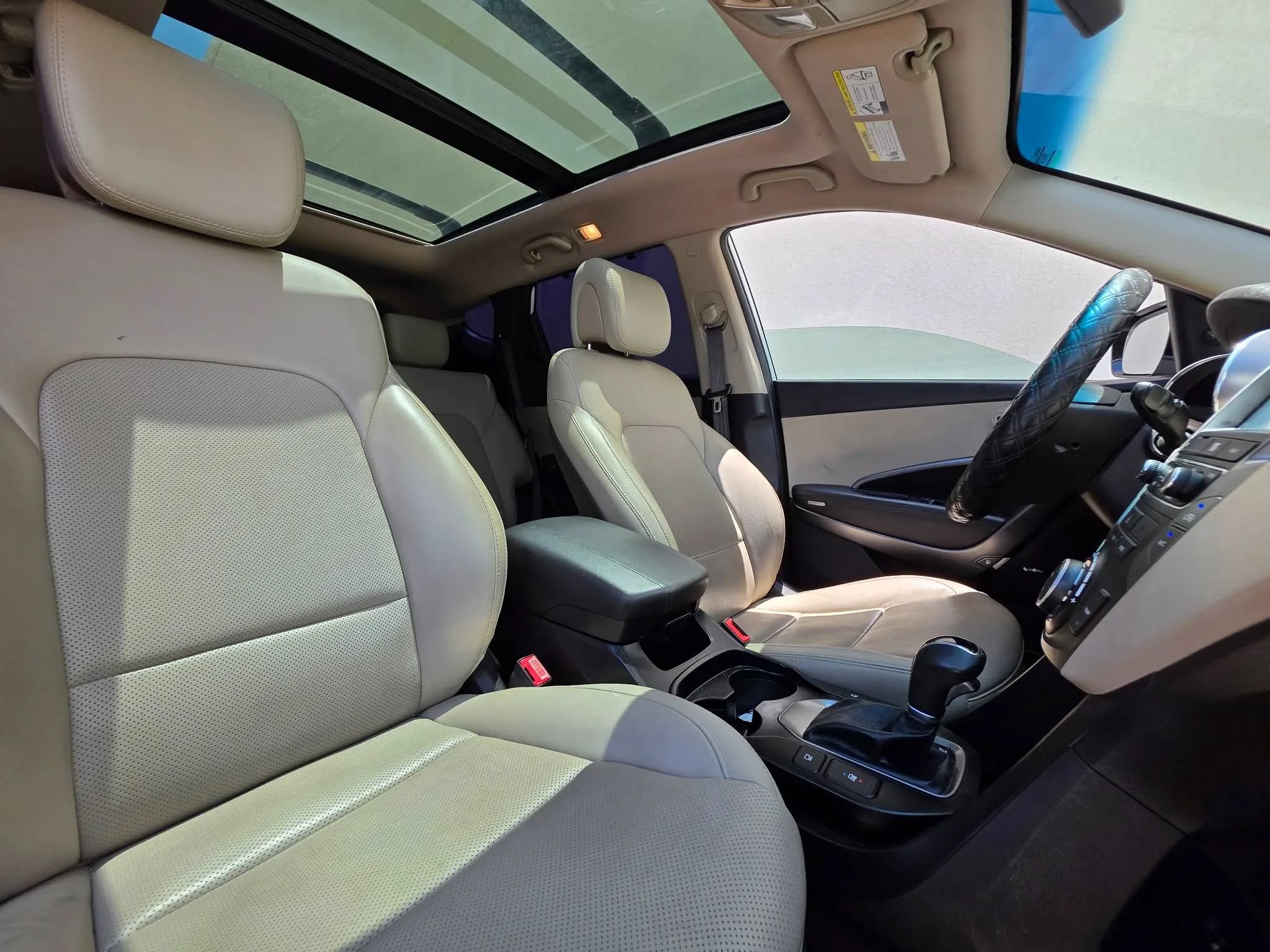 Used 2018 Hyundai Santa Fe Sport w/ Cargo Package FWD image 17