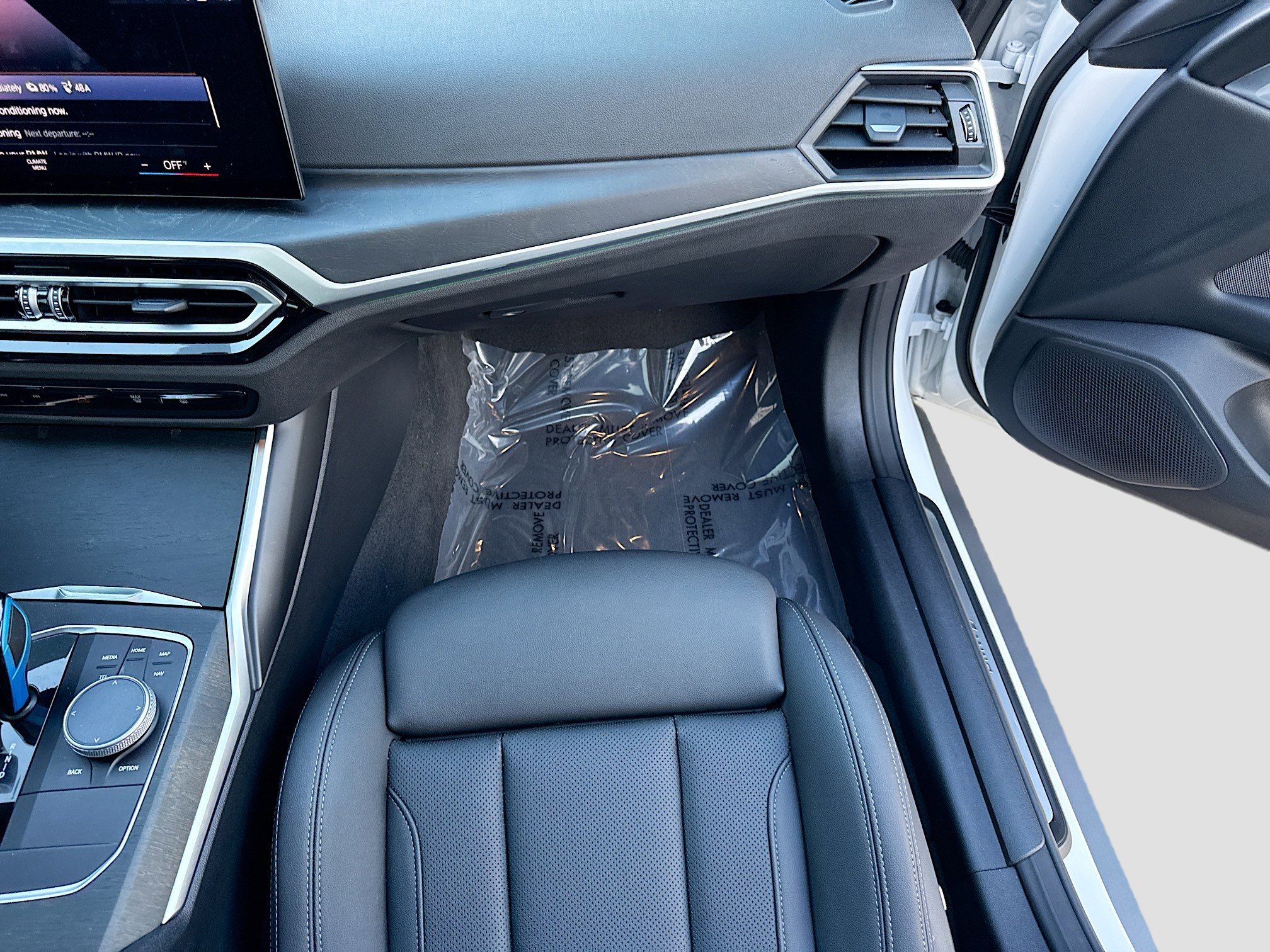 Used 2023 BMW i4 eDrive35 image 17