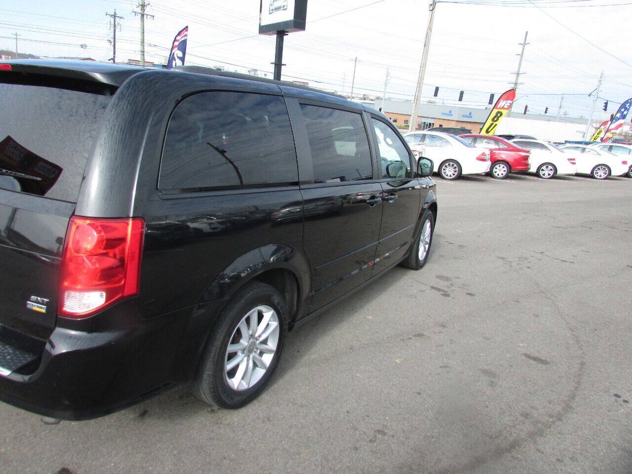Used 2015 Dodge Grand Caravan SXT FWD image 44