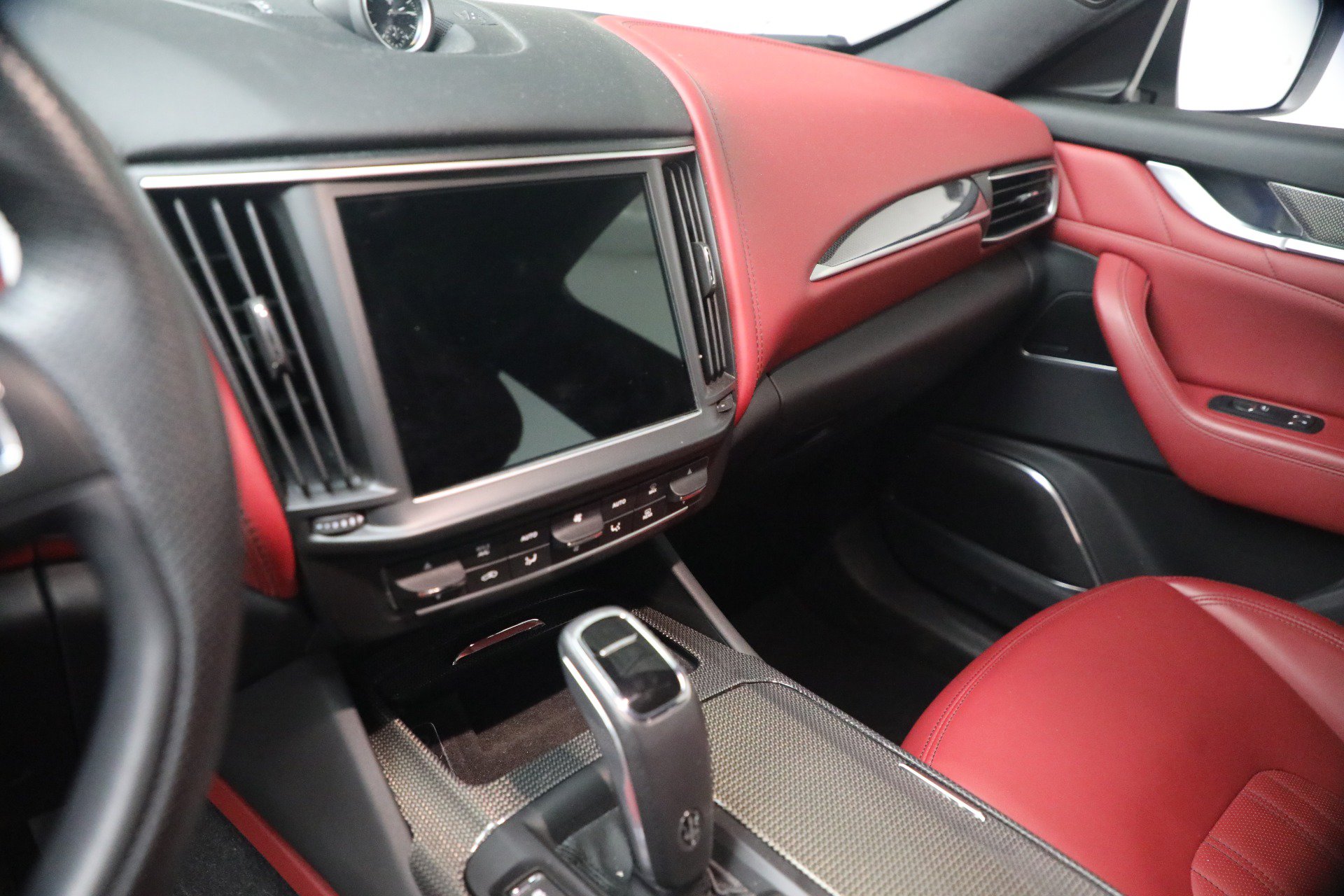 Certified 2023 Maserati Levante GT AWD/4WD image 26