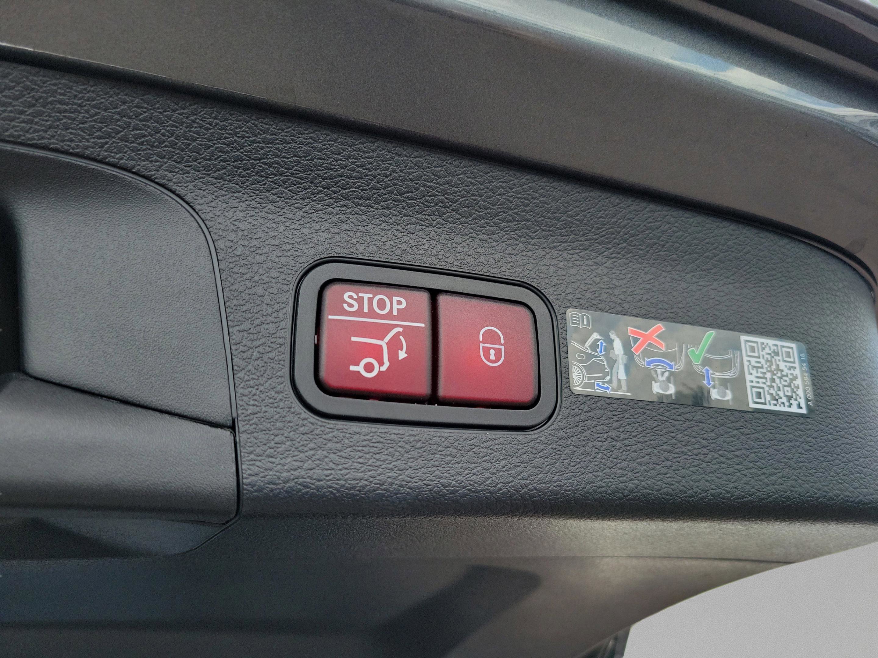 Certified 2026 Mercedes-Benz GLS 450 4MATIC image 6