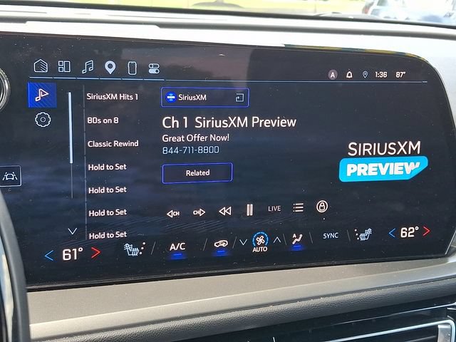 Used 2024 Chevrolet Traverse LT w/ Enhanced Driving Package AWD/4WD image 17