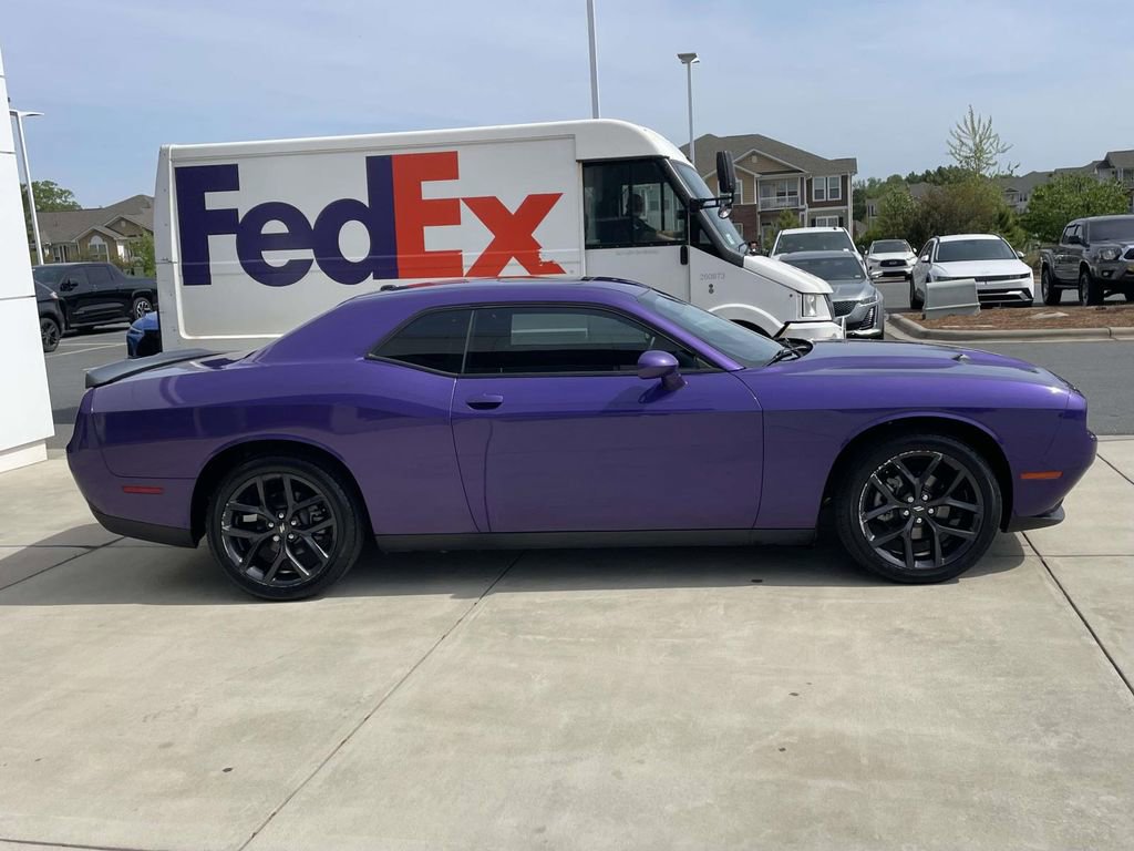 Used 2023 Dodge Challenger SXT w/ Blacktop Package image 6