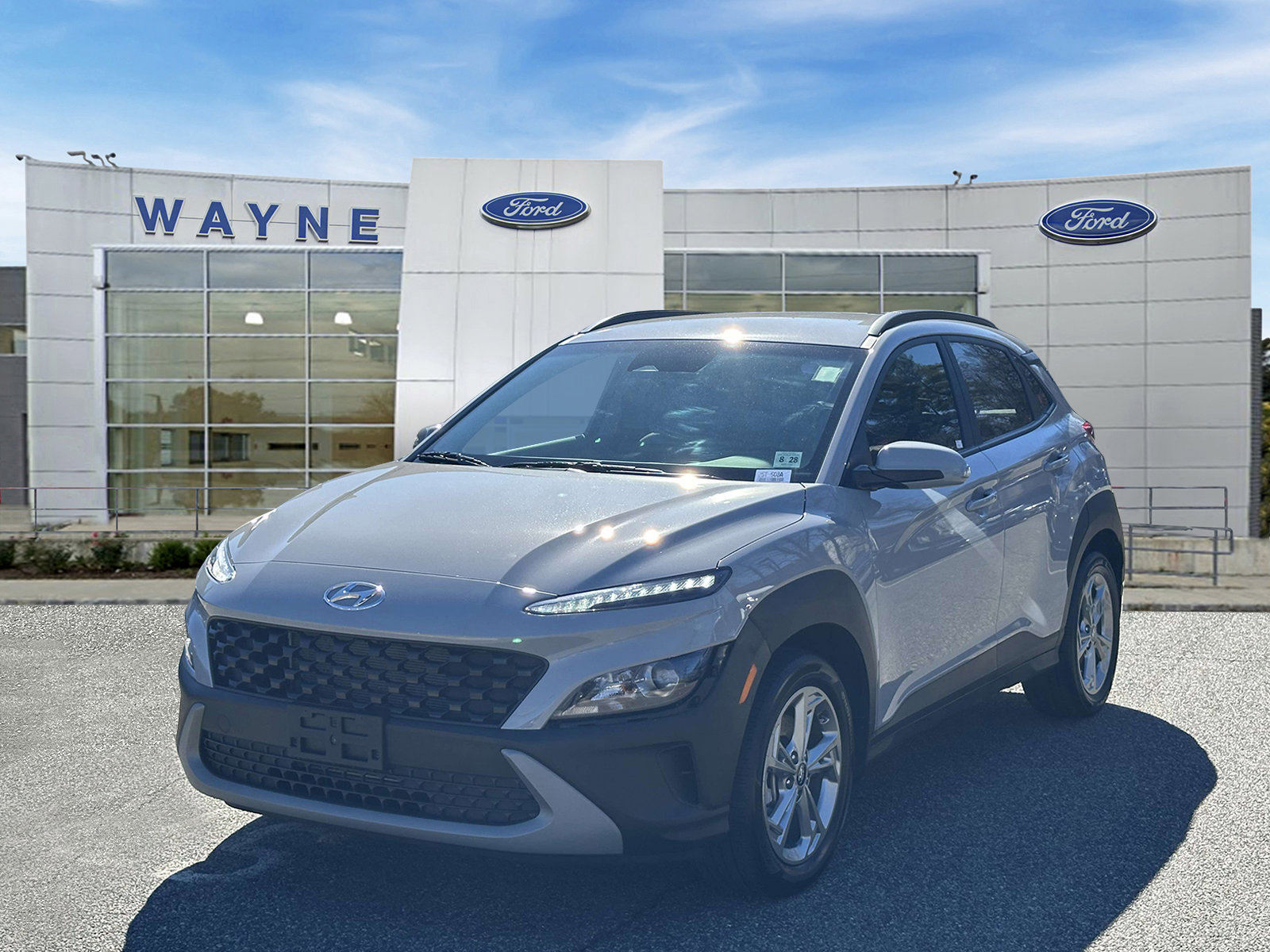 Used 2023 Hyundai Kona SEL image 2
