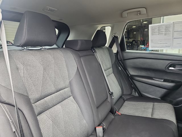 Used 2024 Nissan Rogue SV AWD/4WD image 28