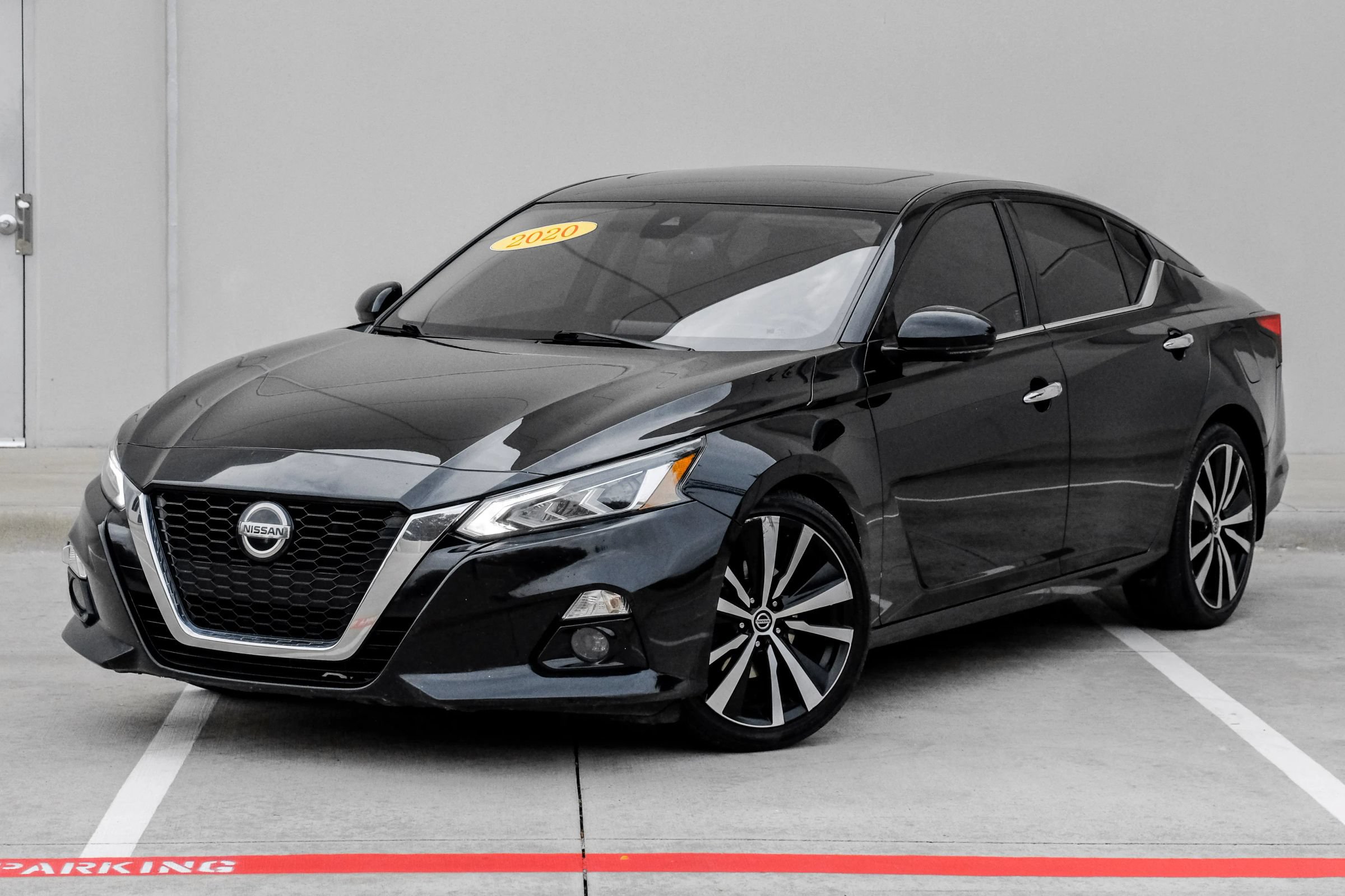 Used 2020 Nissan Altima 2.5 Platinum FWD image 13