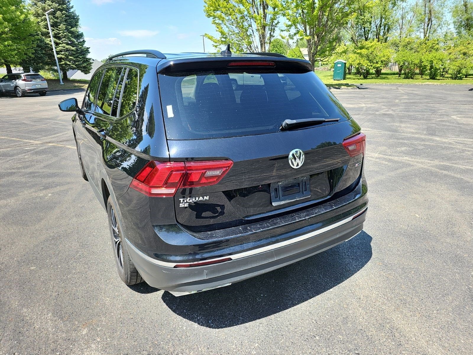 Used 2021 Volkswagen Tiguan SE AWD/4WD image 3