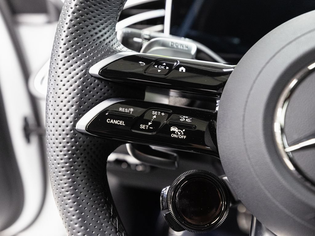 Used 2025 Mercedes-Benz E 53 AMG e 4MATIC Sedan image 11