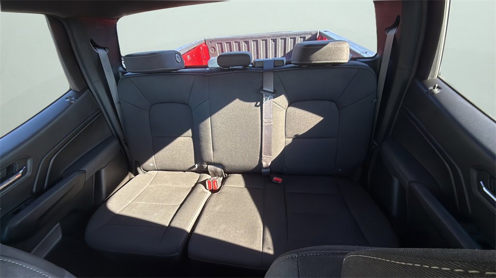 Used 2024 GMC Canyon Elevation image 12