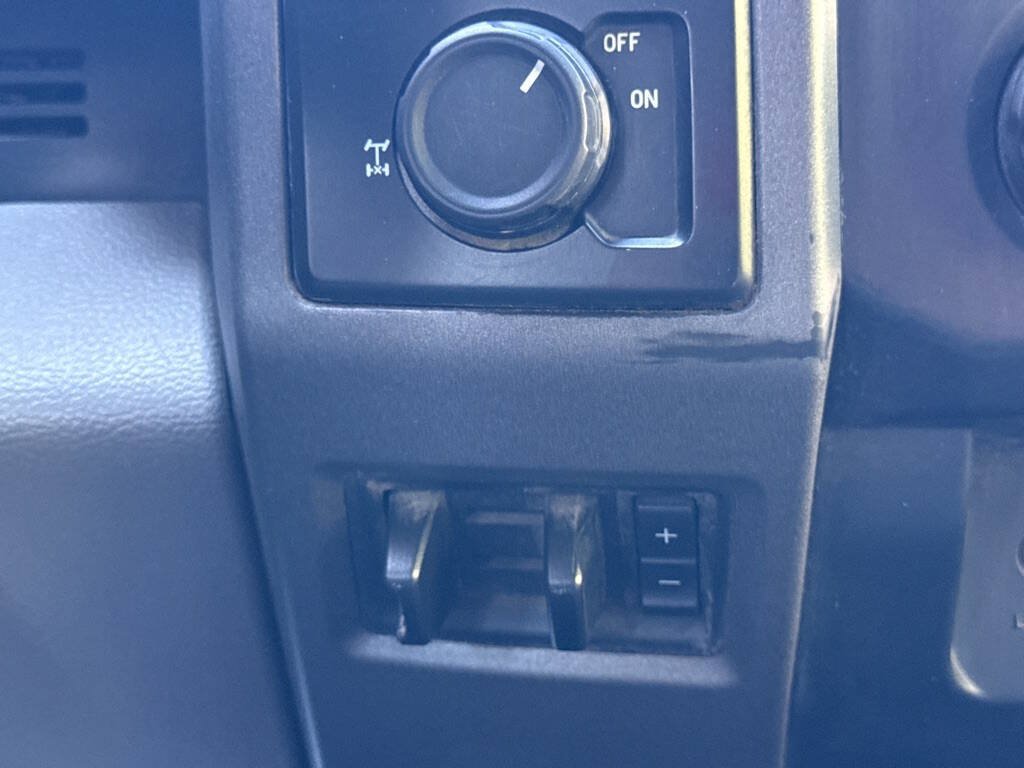 Used 2019 Ford F350 XL AWD/4WD image 17