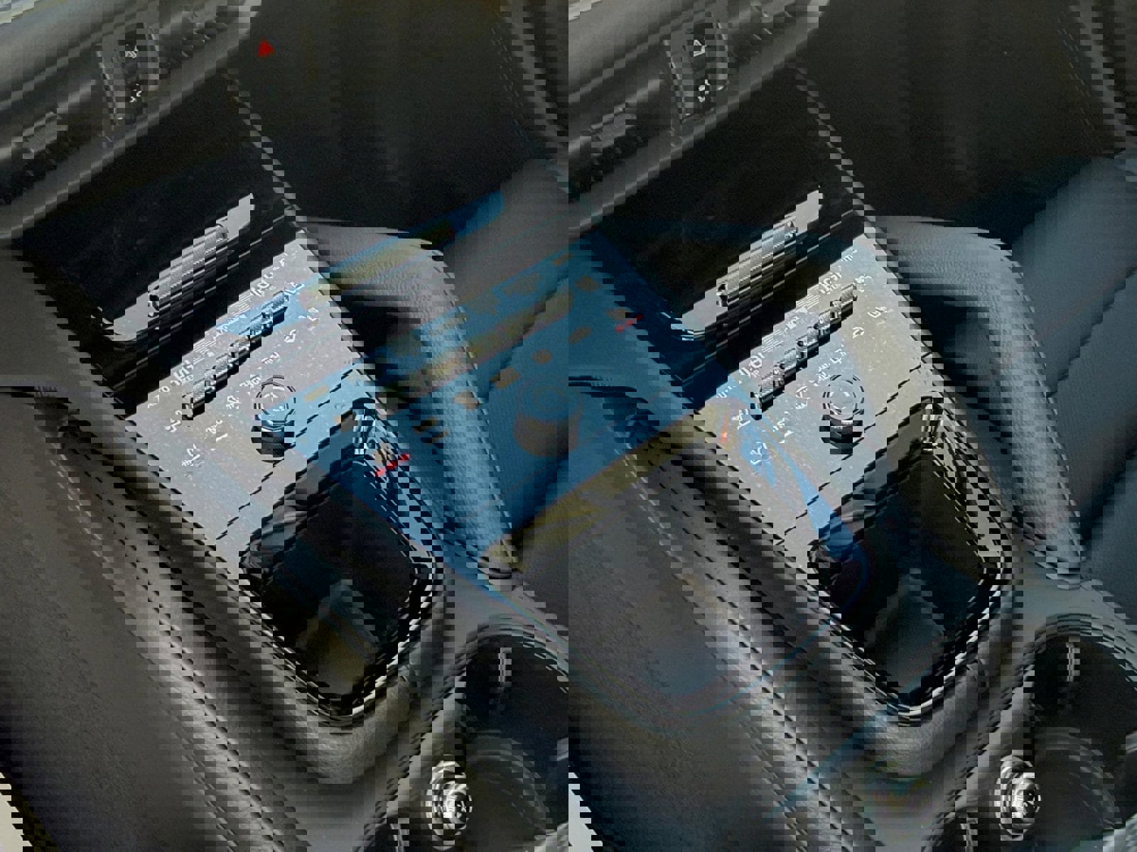 New 2026 Porsche Cayenne AWD/4WD image 21