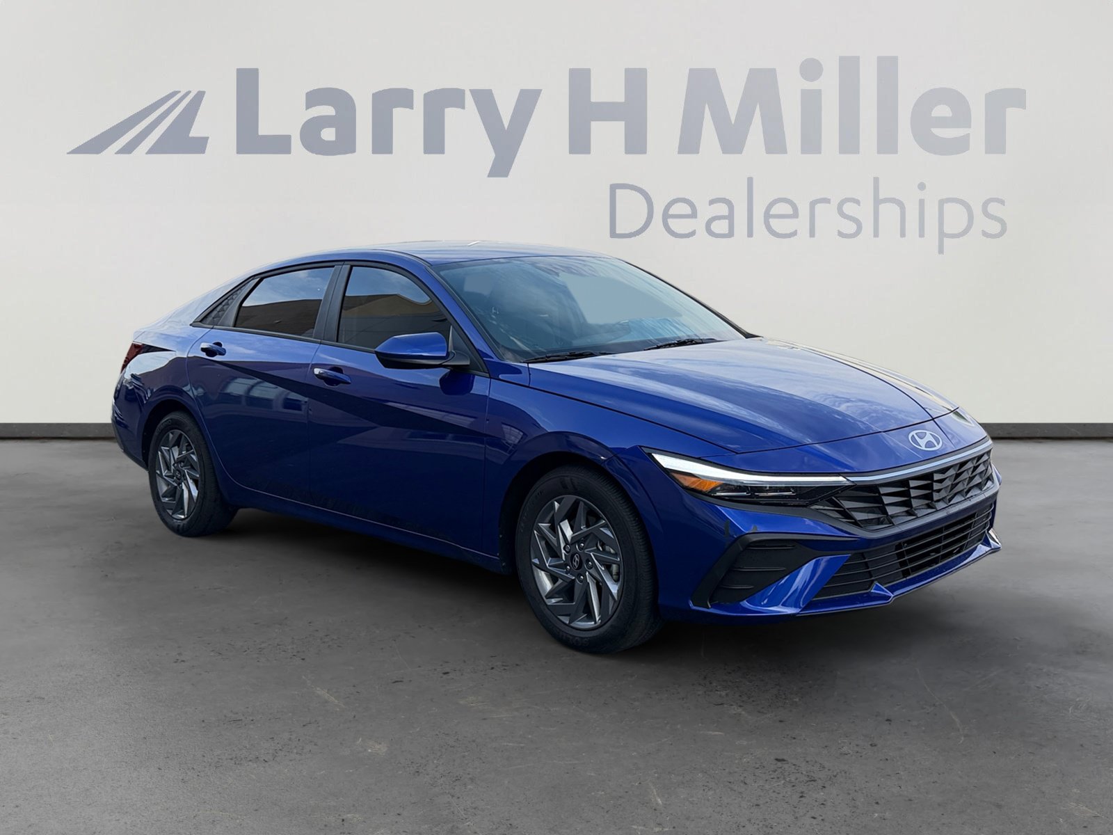 Used 2024 Hyundai Elantra SEL FWD image 7