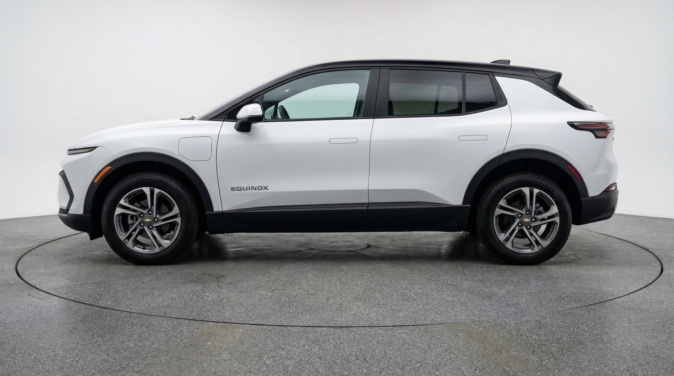 Used 2025 Chevrolet Equinox LT image 5