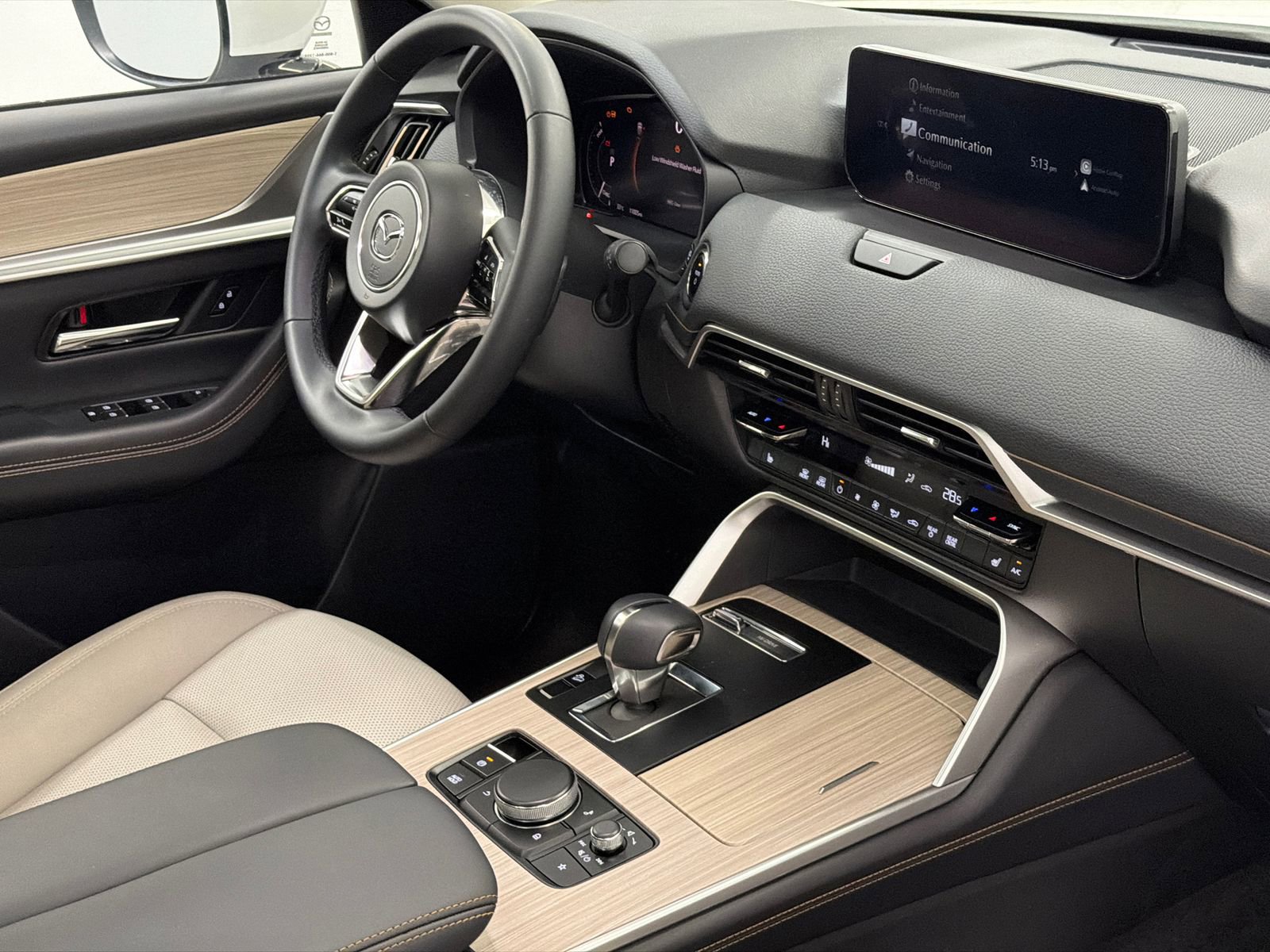 Used 2024 MAZDA CX-90 Plug-In Hybrid w/ Premium Pkg image 10