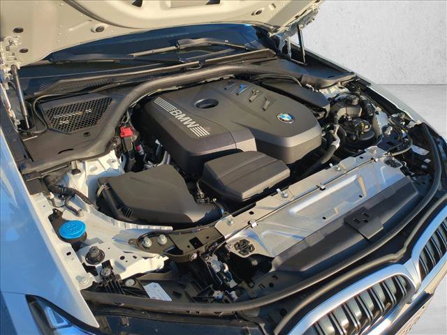 Used 2025 BMW 330i Sedan w/ M Sport Package RWD image 19