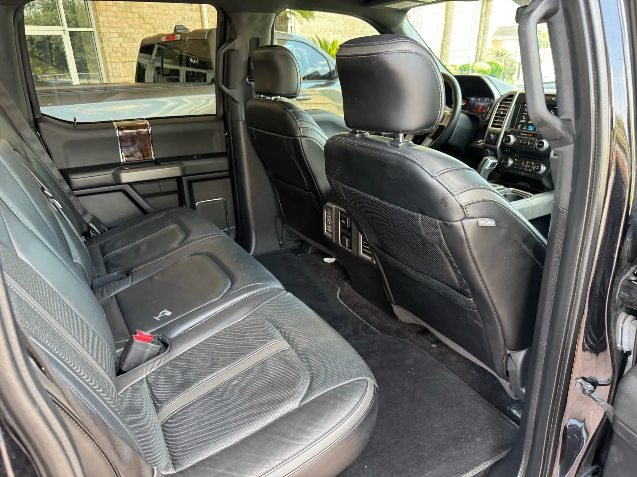 Used 2016 Ford F150 Platinum w/ Equipment Group 701A Luxury image 23