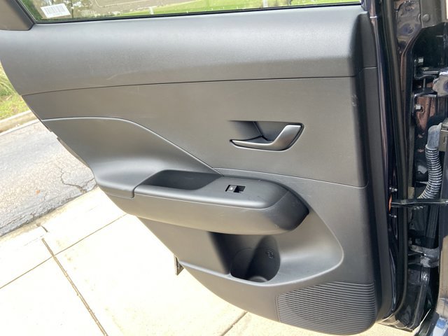 Used 2025 Hyundai Kona SEL FWD image 47
