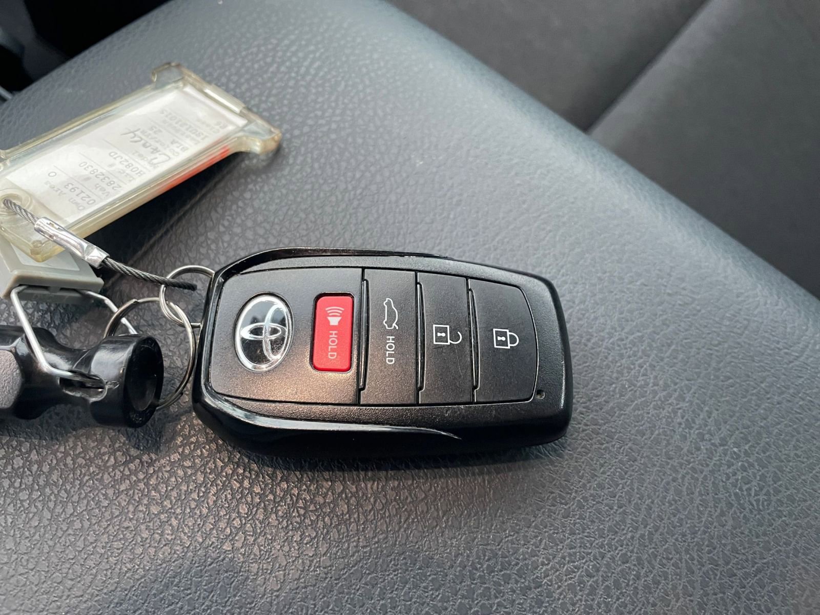 Used 2025 Toyota Camry LE image 18