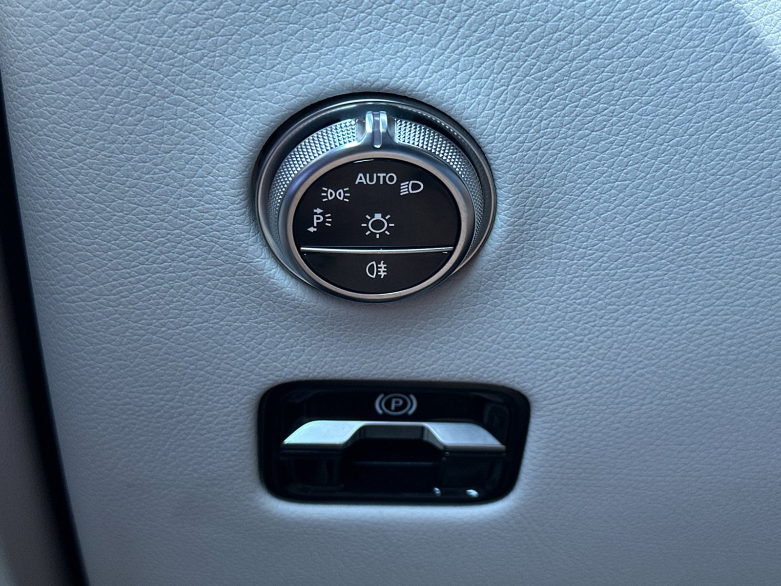 Certified 2026 Mercedes-Benz GLC 300 image 33