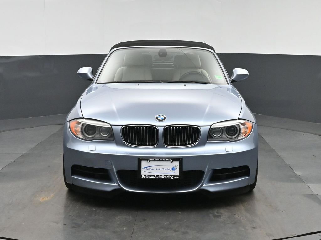 Used 2012 BMW 135i Convertible image 2