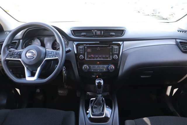 Used 2022 Nissan Rogue Sport S image 14