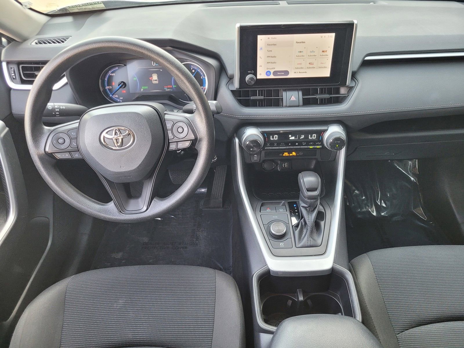 Used 2023 Toyota RAV4 LE AWD/4WD image 13
