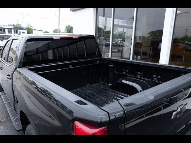 Used 2024 Chevrolet Silverado 1500 RST w/ LPO, Dark Essentials Package RWD image 4