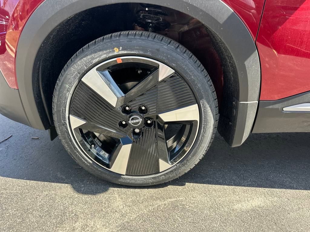 New 2025 Nissan Kicks SR image 34