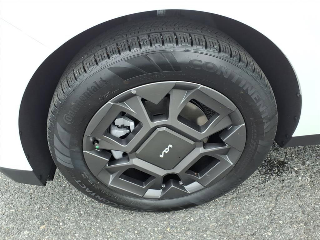 New 2026 Kia Carnival EX image 9