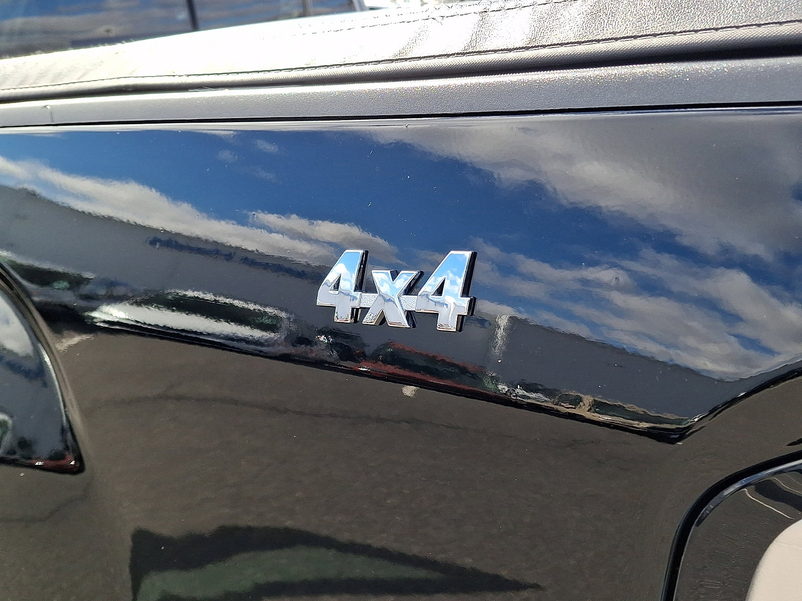 Used 2022 GMC Canyon AT4 w/ Driver Alert Package image 29