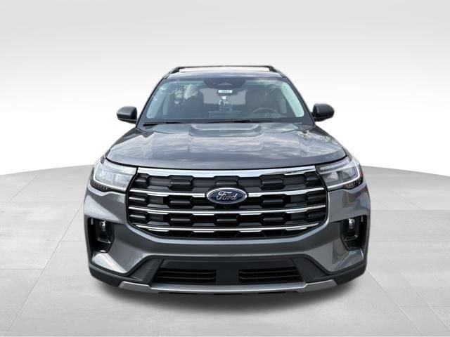 New 2026 Ford Explorer Active w/ Active Comfort Package AWD/4WD image 8