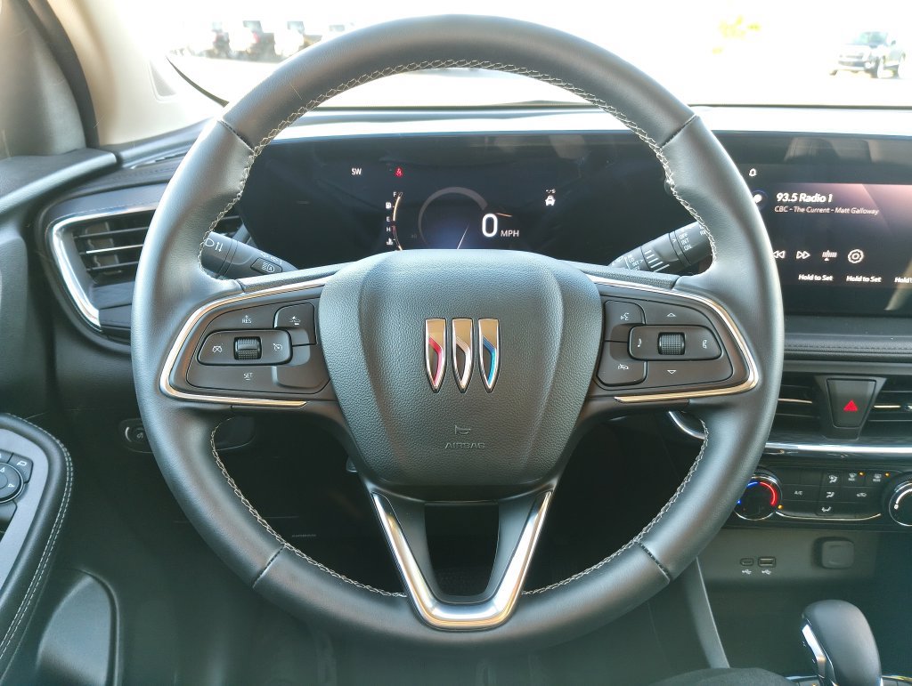 Used 2025 Buick Encore GX Preferred AWD/4WD image 7