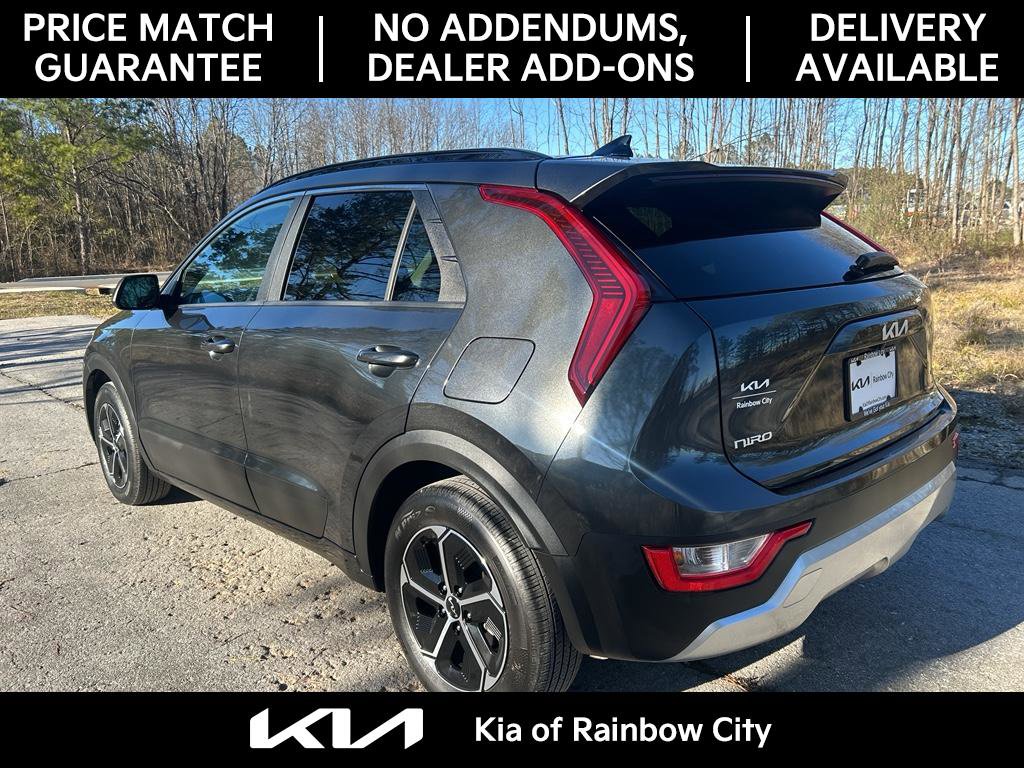 Used 2025 Kia Niro LX image 32