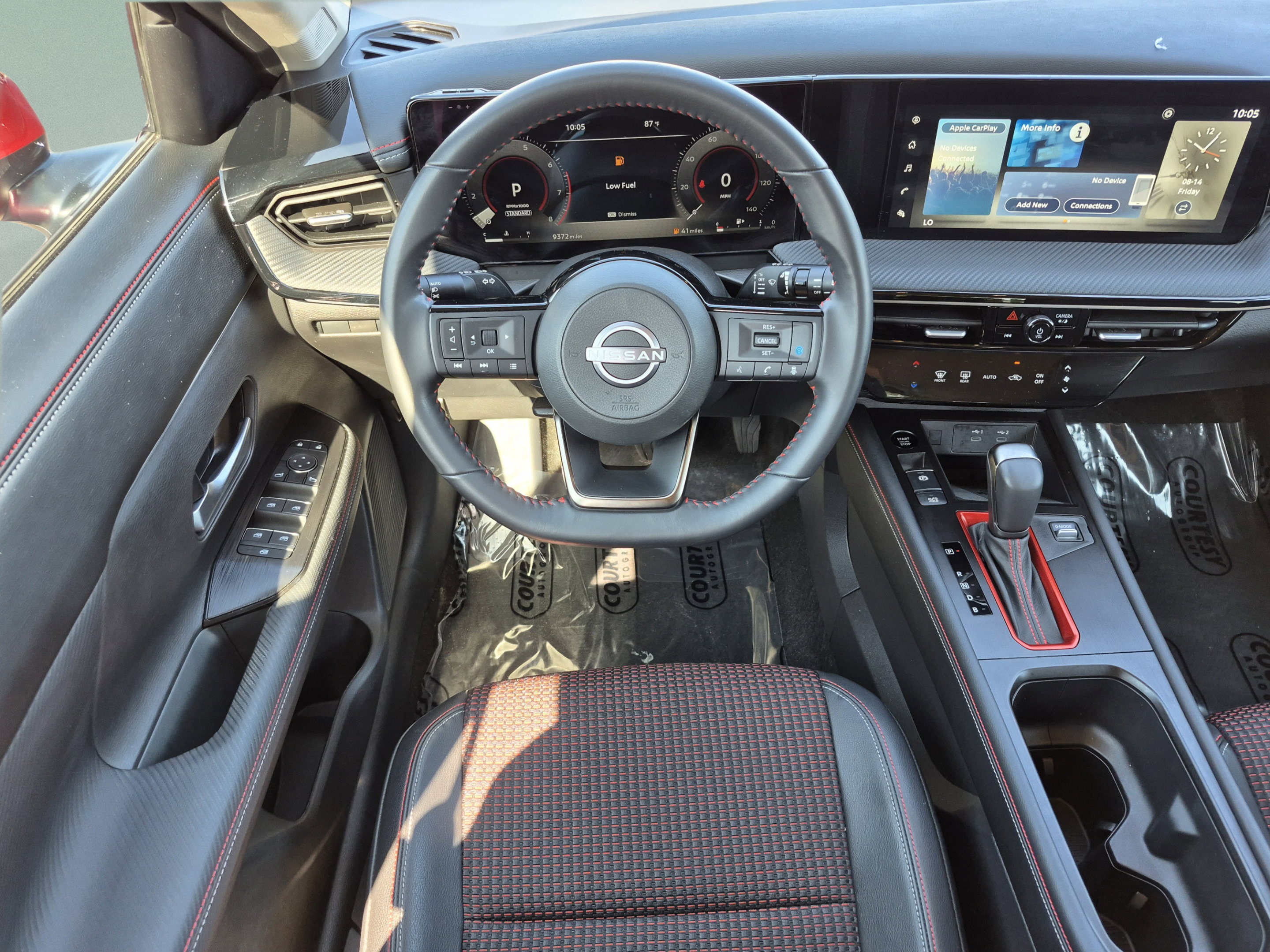 Certified 2025 Nissan Kicks SR FWD image 13