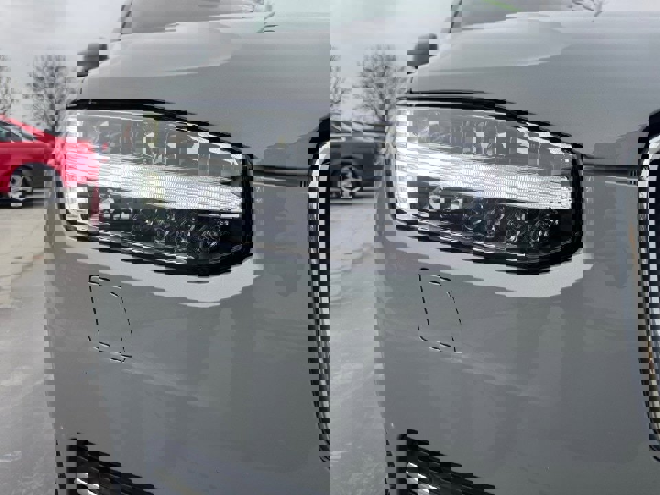 Certified 2024 Volvo XC90 T8 Plus w/ Protection Package Premier image 24