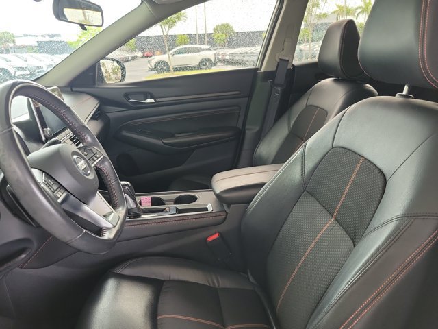Certified 2022 Nissan Altima 2.5 SR w/ Midnight Edition Package FWD image 28